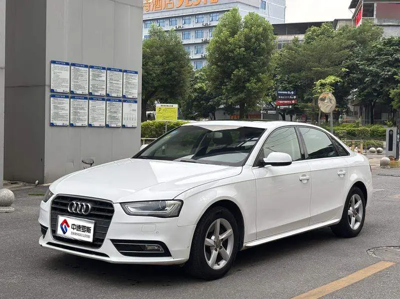 Audi A4L 2013 35 TFSI Automatic Standard Модель