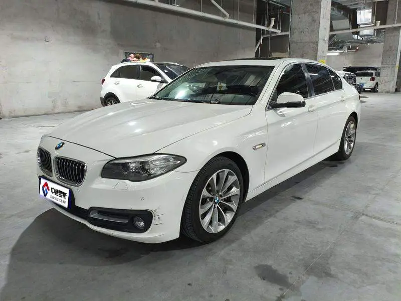 BMW 5 Series 2014 528Li Leading Edition