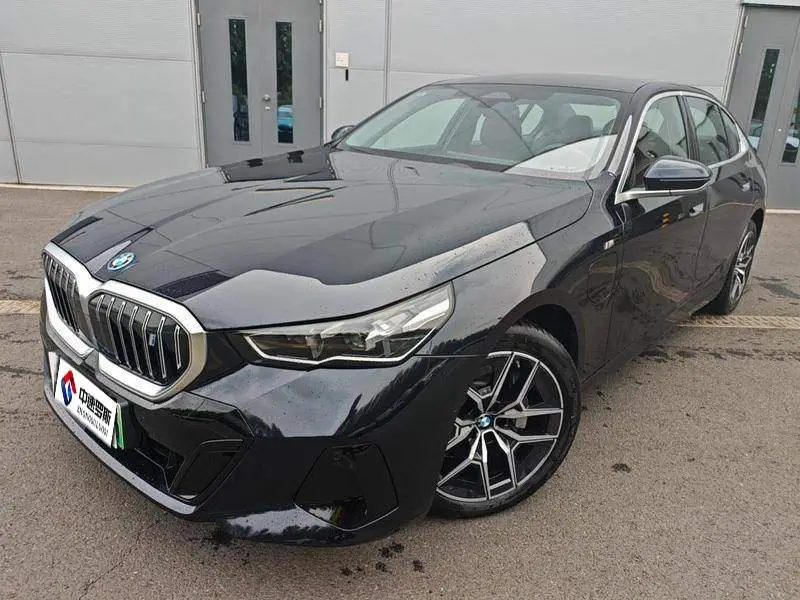 BMW i5 2025 eПривод 35L M Sport Package