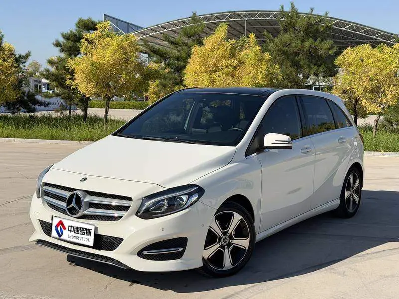 Mercedes-Benz B-Class 2017 B 200 Fashion