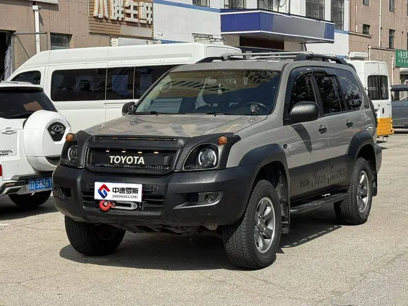Prado 2005 4.0L Automatic GX Deluxe Edition