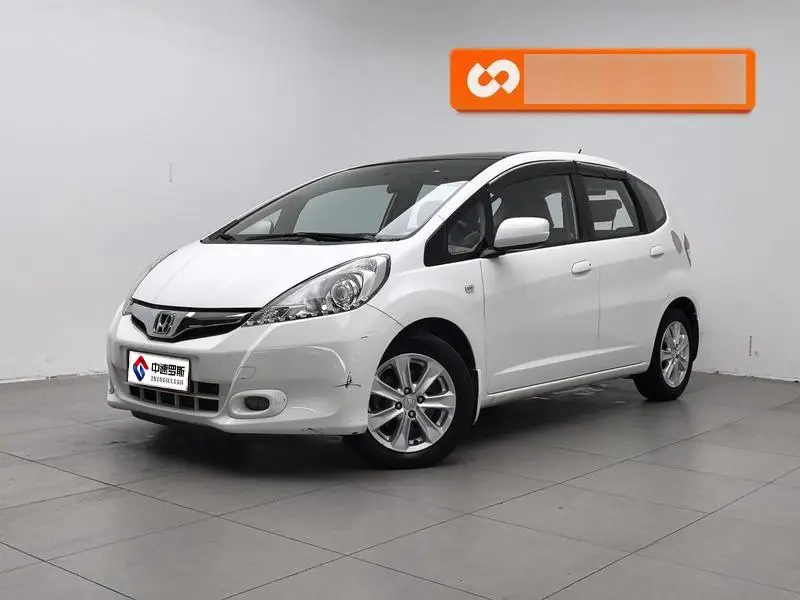 Fit 2011 1.5L Automatic Luxury Edition