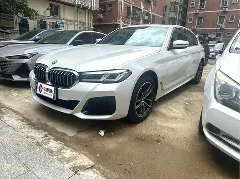 BMW 5 Series 2022 525Li M Sport Package
