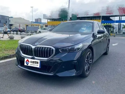 BMW 5 Series 2026 525Li M Sport Package