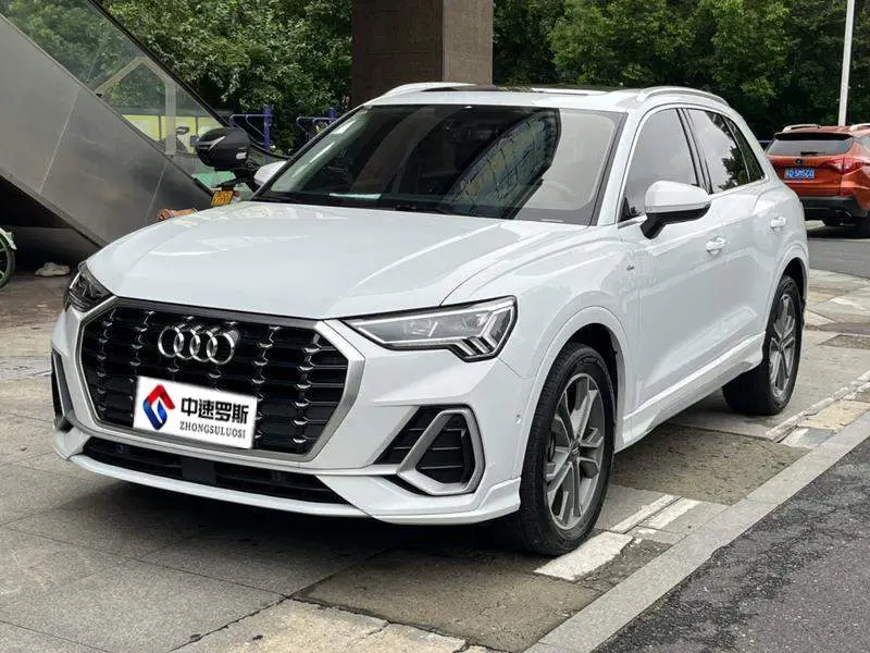 Audi Q3 2021 40 TFSI Stylish and Elegant