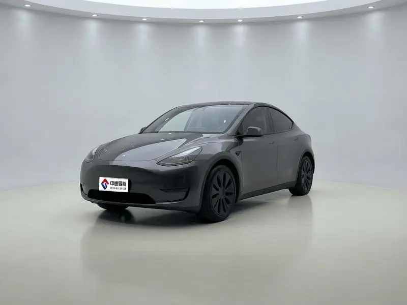 รุ่น Y 2024 long-range all-wheel drive version
