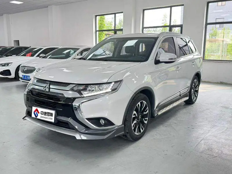 Outlander 2019 2.0L 2WD Enjoy Edition 7 Seater National V