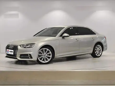 Audi A4L 2018 30th Anniversary Модель 40 TFSI Fashion Модель