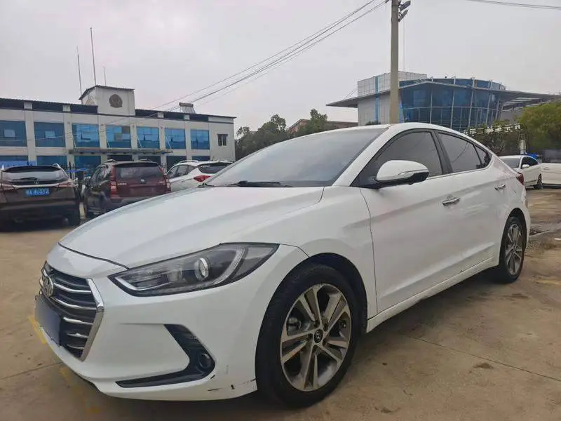 Leading 2016 1.6L Automatic Intelligent Flagship