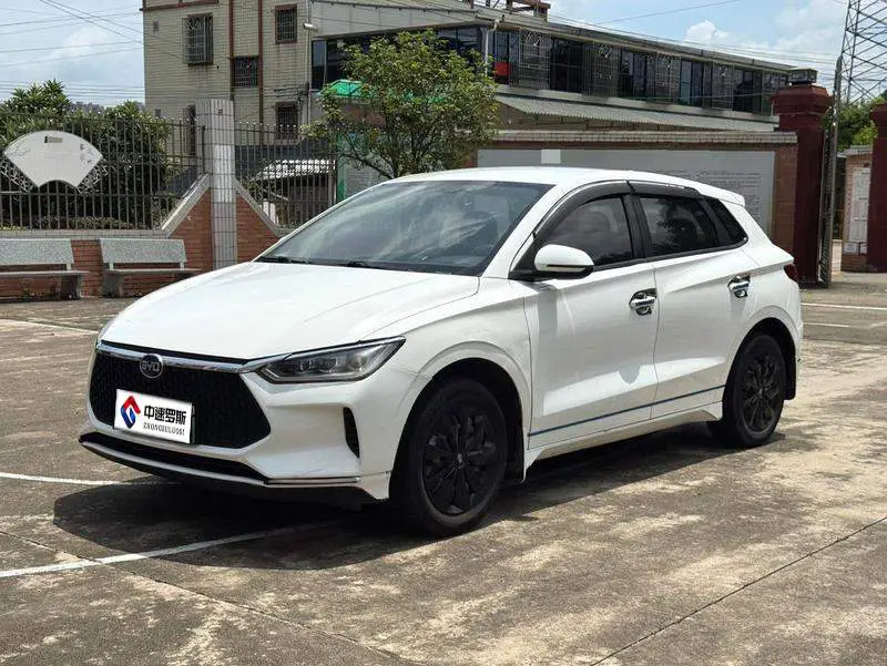 BYD e2 2021 Standard الطراز