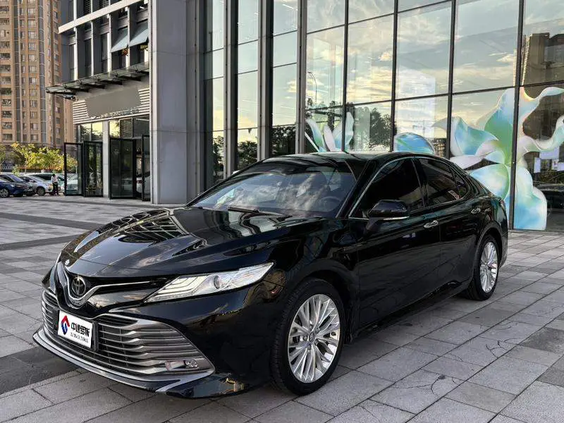 Camry 2018 2.5G Deluxe Edition