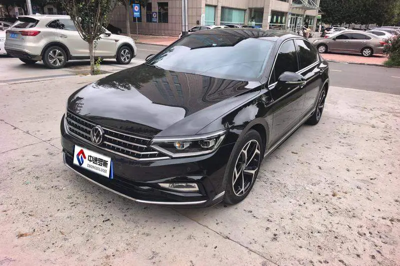Magotan 2025 Public Edition 330TSI DSG Luxury Edition