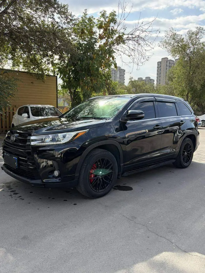 Highlander 2018 2.0T 4WD Luxury Edition 7 Seaters National VI