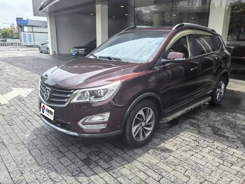 Baojun 560 2015 1.8L Manual Luxury Model
