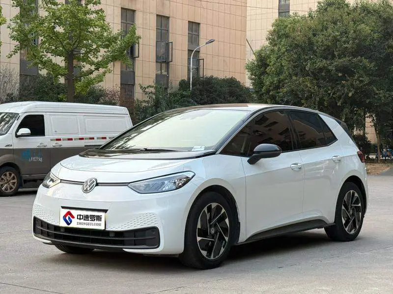 Volkswagen ID.3 2025 Smart Model Outstanding Edition