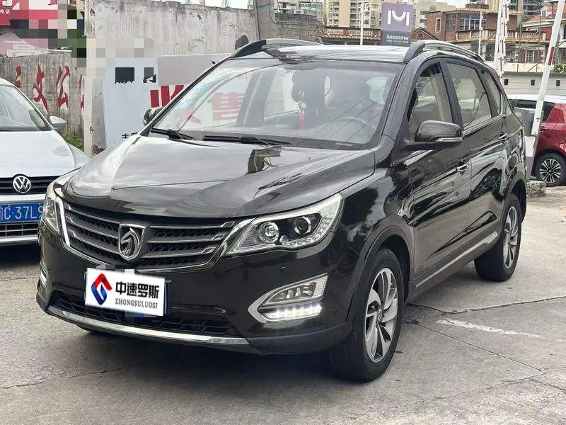 Baojun 560 2015 1.8L Manual Luxury Model