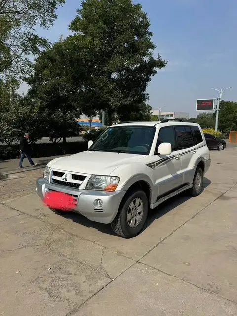 Pajero 2011 V73 3.0L AT GLS