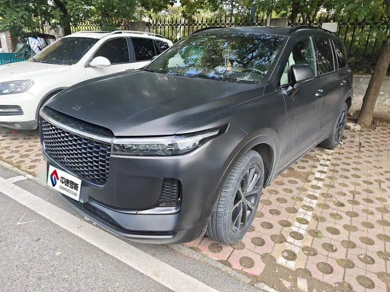 Ideal ONE 2021 Extended Range 6-seater Edition