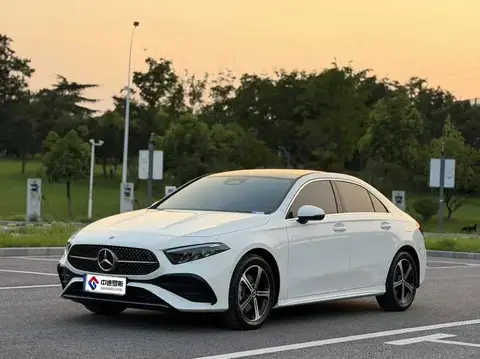 Mercedes-Benz A-Class 2024 A 200 L Fashion Edition