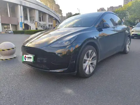 Model Y 2022 rear-wheel drive version