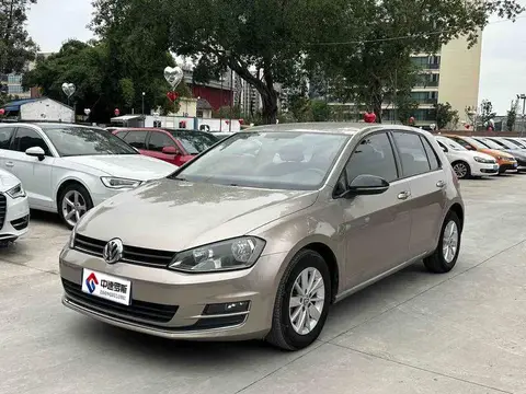 Golf 2016 1.6L Automatic Fashion Model
