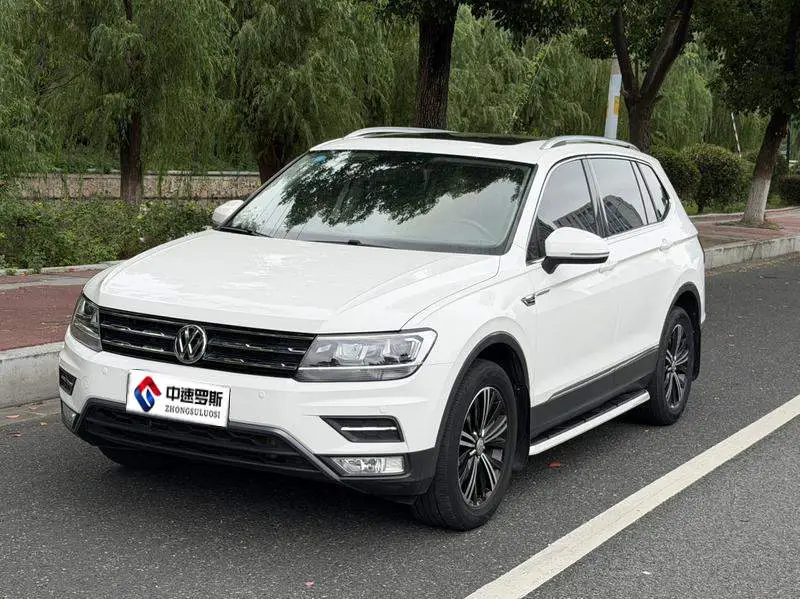 Tiguan L 2019 330TSI Automatic 2WD Panoramic Comfort Edition National VI
