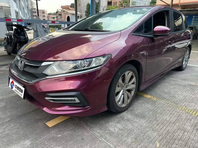 Jed 2017 1.8L Automatic Comfort Edition 5 Seaters