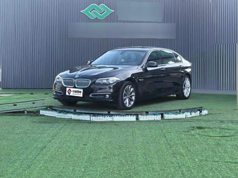 BMW 5 ซีรีส์ 2014 525Li Fashion Design Package