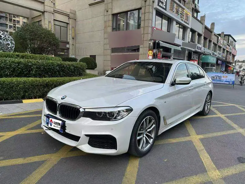 BMW 5 Series 2020 525Li M Sport Package
