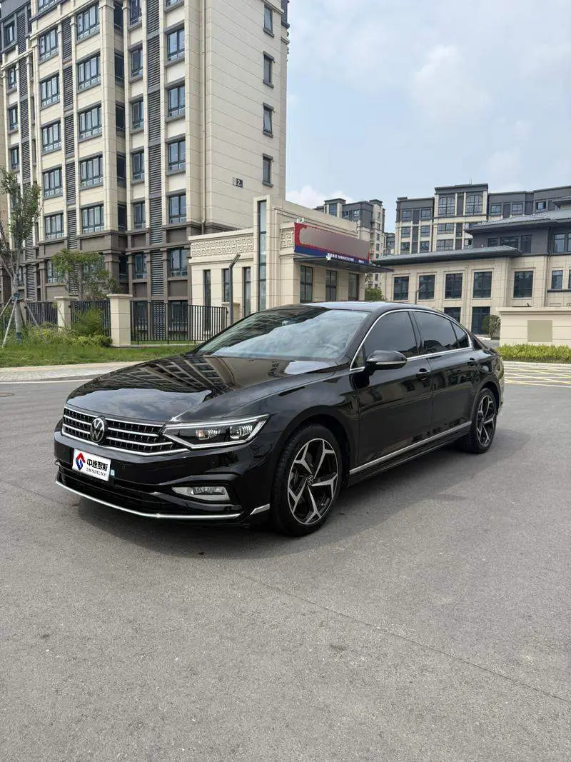 Magotan 2025 Facelift II Popular Enjoyment Edition 330TSI DSG Luxury Model