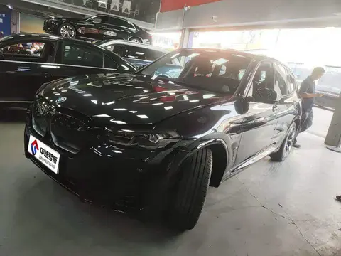 BMW iX3 2023 Pioneer