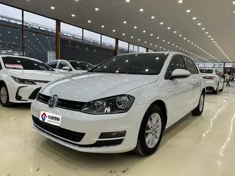 Golf 2016 1.6L Manual Fashion Model