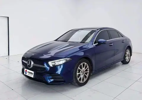 Mercedes-Benz A-Class 2020 A 200 L Sports Sedan Fashion Edition