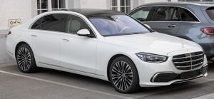 Mercedes-Benz 2023 S-Class S 500 · Silver — 25,000 km, USD 75,000